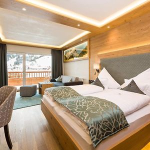 Deluxe Junior Suite